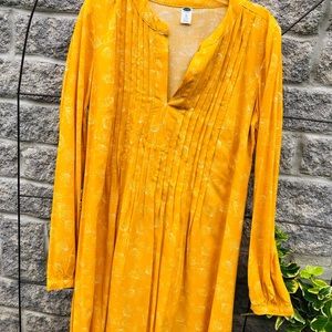 Gold sunburst old navy dress size xs tall